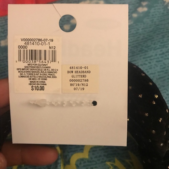 Two Old Navy Headbands - Picture 3 of 7